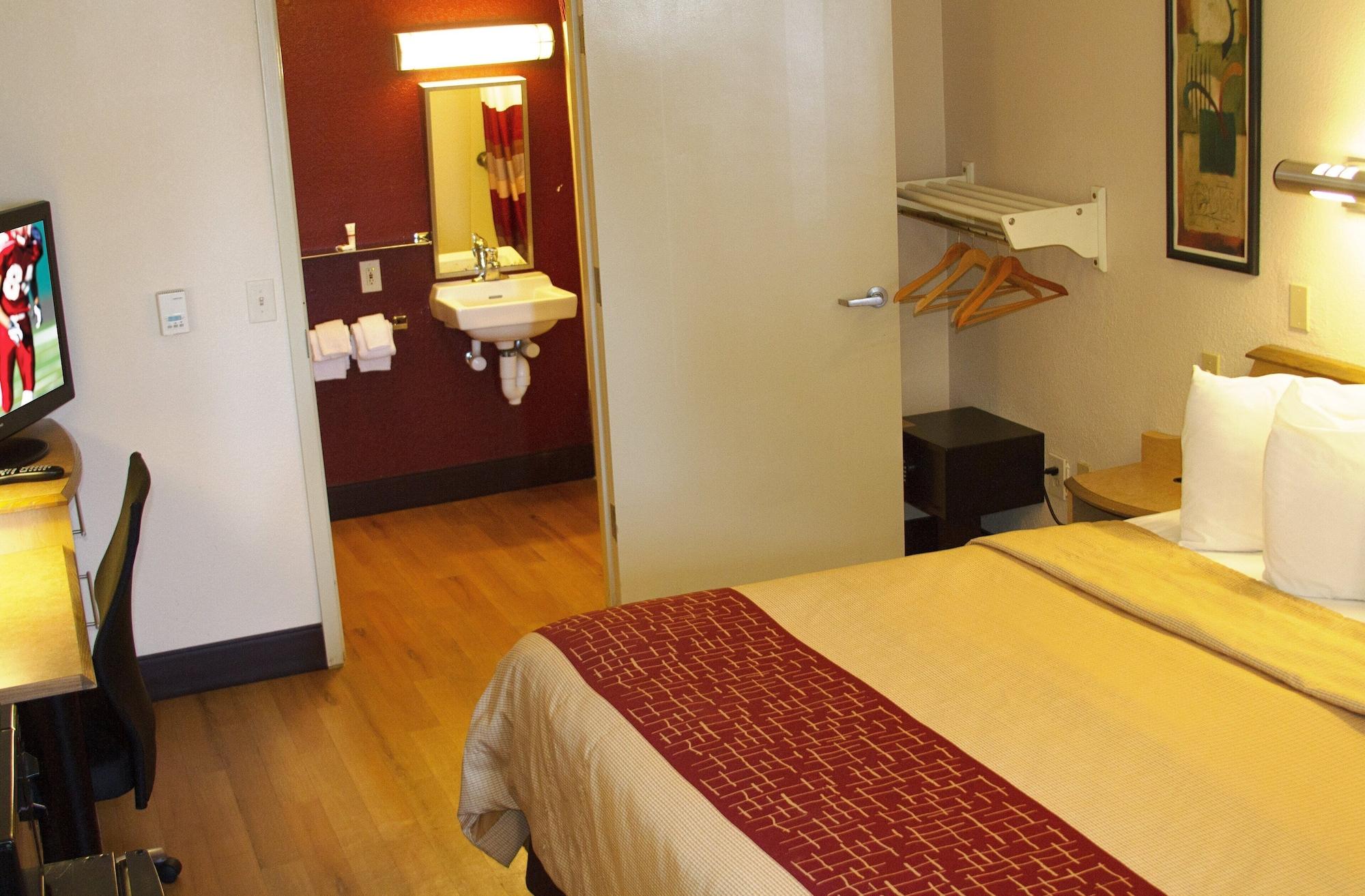 Red Roof Inn Princeton - Ewing Лорънсвил Екстериор снимка